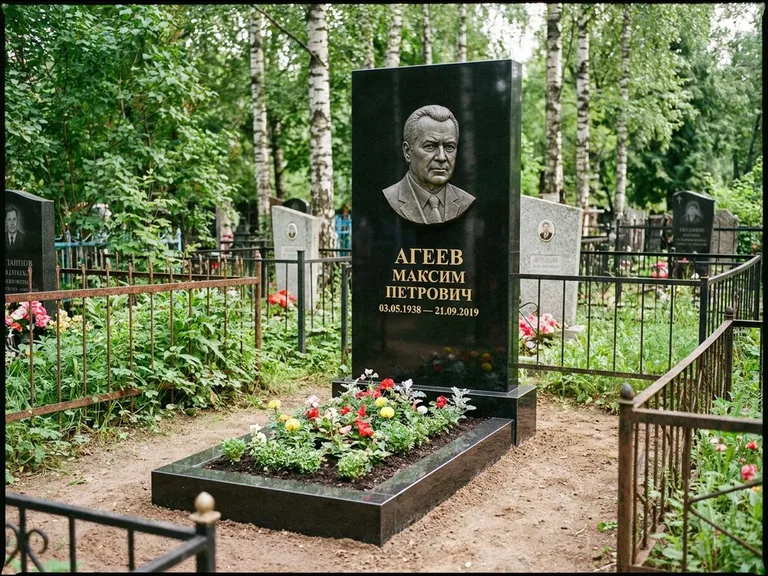 Памятник с барельефом — выполненная работа 1 в Норильске