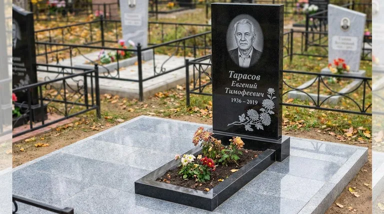 Памятник с гравировкой хризантем — выполненная работа «Тарасов» в Норильске