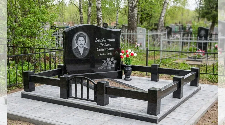 Памятник с гравировкой тюльпанов — выполненная работа «Богданова» в Норильске