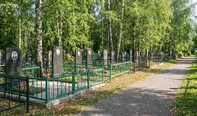 Городское №4 кладбище в Нижневартовска