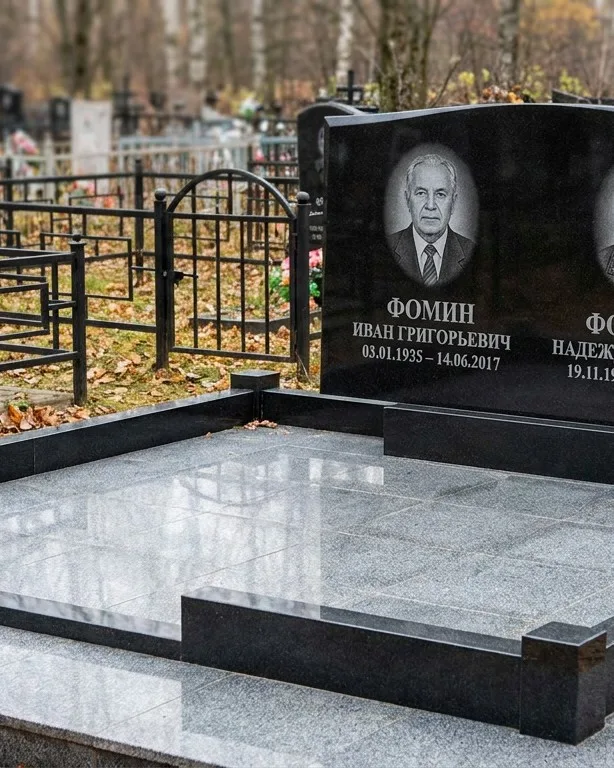 Премиум-комплекс под ключ с вазами и скамьёй в Норильске