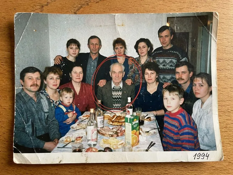 Групповой снимок — исходник для ретуши