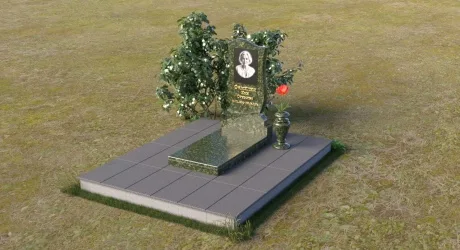 Вертикальный памятник из чёрного гранита